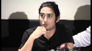 Dhobi Ghat  Film Review  Prateik Babbar Aamir Khan Kiran Rao [upl. by Eiram]