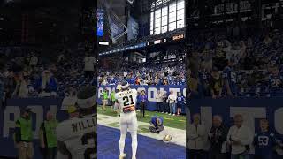 Jamaal Williams playing catch w fans  Lucas Oil Stadium  New Orleans Saints [upl. by Andonis]