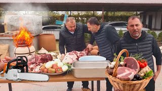 ¡Cocinando filetes a fuego natural Carne a la brasa con salsa y tomates frescos [upl. by Novat830]