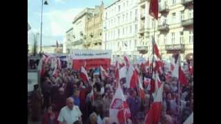 Manifestacja w obronie TV Trwam 21042012 Warszawa cała kolumna marszu Al UjazdowskieMOV [upl. by Oster]