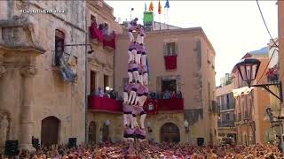 El Vendrell vibra amb els castells sense folre [upl. by Codel111]