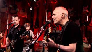 Peter Frampton quotShow Me the Wayquot on Guitar Center Sessions on DIRECTV [upl. by Vonni]