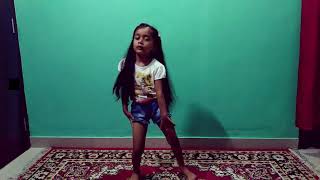 Pilade pilade diwani hu me jiski by four years girl dance [upl. by Chance555]