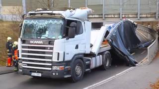 Fahrer fährt Lkw zu Schrott [upl. by Swihart]