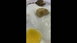 Huevos estrellados con setas en 1 minuto [upl. by Adeline]