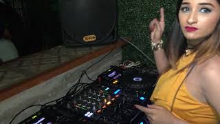 Dj Piyu Playing Live Dum Maro Dum At Backstage Club  Pune  Bollywood Retro Songs [upl. by Yoreel741]