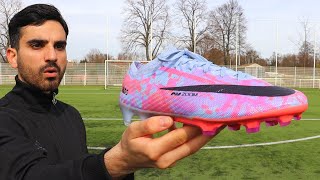 Jouer avec les CRAMPONS DE CR7 à 300€  Ils sont magnifiques [upl. by Kliber]