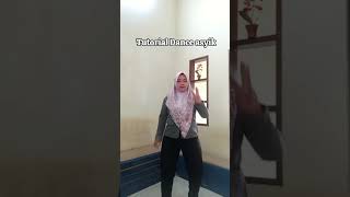 Tutorial Dance shortkomedi comedy hiburankomedi funny lucu hiburanlucu ngakak comedykocak [upl. by Ominorej]