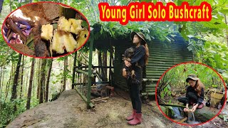 Girl Solo Bushcraft in The Forest  Build a hut on the rock and eat wild fruits P2  Siu Tran [upl. by Yelnikcm]