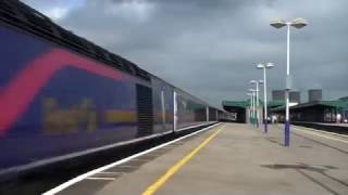 Two Valenta powered HSTs sets pass Didcot spoilt by a dreaded MTU on the rear of one [upl. by Neely]