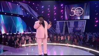 Cedric the Entertainer Kicks Off the AMAs  AMAs 50th Anniversary Special [upl. by Gurolinick]