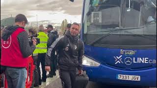 Llegada de la Ponferradina al estadio Reino de León [upl. by Gilberto]