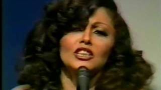 Maria Creuza canta quotLapinhaquot em 1975 [upl. by Nurat765]