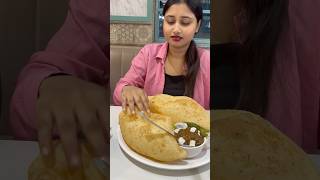 😱Virat Kohli ke fav chhole bhature🥵🤯streetfoodviralvideotrendingshortsviratkohli [upl. by Wettam]