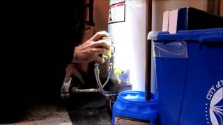 Changing a water heater gas valve on the fly [upl. by Redep]