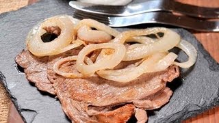 Filetes de res encebollados  Beef Fillets with Onions [upl. by Elletnwahs]