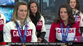 Salut Bonjour  Léquipe féminine de hockey du Canada [upl. by Flowers834]