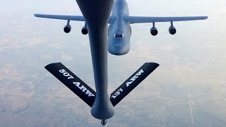 InFlight Air Refueling of a C5 Galaxy from the 433AW Kelly Air Force Base Texas [upl. by Bihas68]