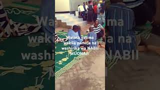 Yatima wakifurahi pamoja na NABII MUONAJI [upl. by Eerazed405]