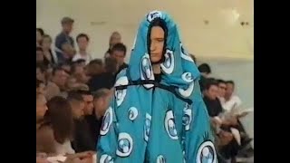 Behind the scenes ISSEY MIYAKE MEN SpringSummer 2000 [upl. by Yssep]