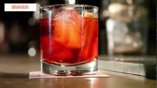 ¿Cómo preparar un buen Negroni [upl. by Delaine]