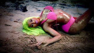 Nicki Minaj  Starships Only Hot shots [upl. by Fasa]