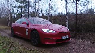 Tesla Model S Plaid acceleration test on gravel [upl. by Niatsirhc794]