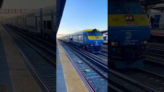 Long Island RailRoad DM30AC Flying Past Woodside train newyork lirr [upl. by Roi]