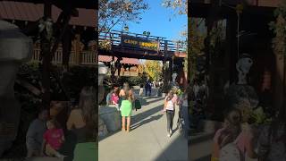 knotts knottsberryfarm campsnoopy peanutsgang buenapark themepark [upl. by Erihppas]