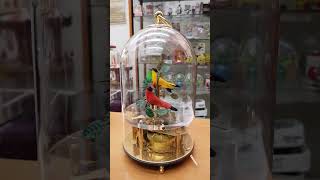 Parmi les automates de Lutèce Créations une cage transparente à deux oiseaux chanteurs automates [upl. by Yelkrab270]