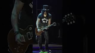 Guns N Roses  November Rain  Slash Guitar Solo 1 LIVE [upl. by Esojnauj]