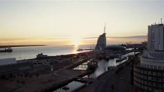 Bremerhaven von oben  ATLANTIC Hotel Sail City Drohnenflug [upl. by Astrix]