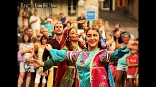 Bandari dance and neyanban music اجرای خیابانی نی انبان، رقص بندری Leymer group street performance [upl. by Nagel385]