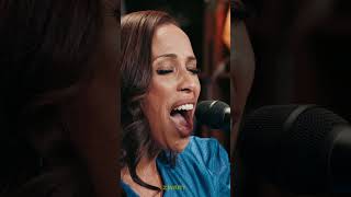 De powerstem van Nederland Glennis Grace podiumzwart glennisgrace losingcontrol cover [upl. by Aluin]