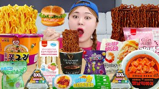 Korean Convenience Store Food Mukbang 편의점 돋보기 컵라면 디저트 먹방 SPICY NOODLES DESSERT EATING SHOW  HIU 하이유 [upl. by Elsilrac]