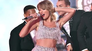 Taylor Swift Performs Shake It Off  MTV VMA 2014 [upl. by Zared]