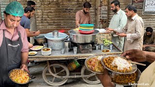 60Rs UNIQUE NASHTA  PAKISTANI MURGH CHANY AND CHANAY ZARDA STREET FOOD  DESI NASHTA [upl. by Lanor535]