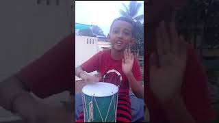 Kid Singing mannaruna mannaru magimayulla mannaru song [upl. by Ynna644]