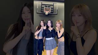 ZOOM👀 with BADVILLAIN 배드빌런 EMMA 엠마 Vin 빈 VIVIZ 비비지 UMJI 엄지 Shhhchallenge 쉿챌린지 [upl. by Farrell]