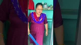 Mummy Jhadu Mardo 😱😱 Mother Daughter Comedy 🤣🤣 comedy haryanvicouple shorts [upl. by Trevethick]