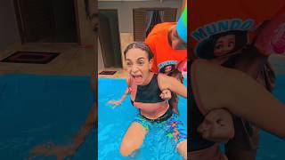 A Piscina o Amor e a Vó shorts mundodaangelica comedy shortsyoutube humor shortsvideo [upl. by Flin]