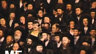 Funny Dance of the Hasidic community [upl. by Nosnar]