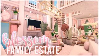 BLOXBURG  Appealing Blossom Family Estate  House Build [upl. by Ardussi151]