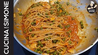 Spaghetti con Capesante e Piselli  Mangiar bene spendendo poco si può [upl. by Ellahcim]