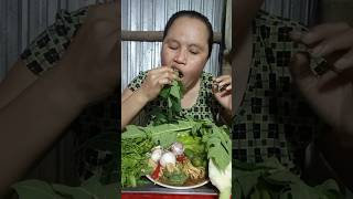 green papaya leaves amp delicious salad shorts ThiĐaMr15 [upl. by Macdermot]