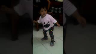 bayi lagi asyik joget [upl. by Linetta156]