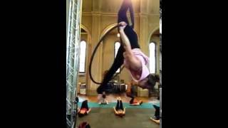 Aerial Hoop Lyra drops Insideout splits to splitsunderthebar via skinningthecat [upl. by Pansy]