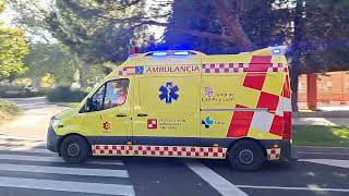 Ambulancia SVB del SACYL realizando un traslado urgente al hospital clínico de Valladolid [upl. by Daugherty]