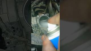 throttle body cleaning🤔 throttleclean clean automobileclean [upl. by Brendon]