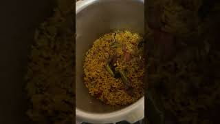 നല്ല മൊഞ്ചുള്ള ചെമ്മീൻ ബിരിയാണി 😋😍subscribe biriyani prawnbiriyani viralvideo food [upl. by Artsa594]